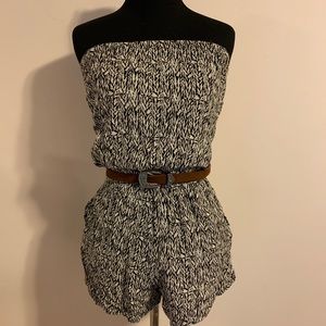 ANGIE black & white pattern Romper